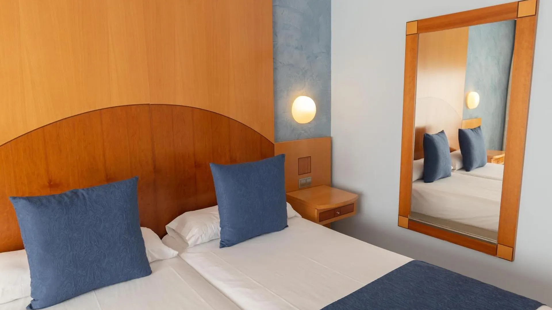 R2 Hotel Pajara Beach Costa Calma 4*,